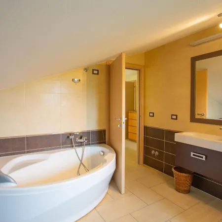 Michela-1 By Interhome * Pineto